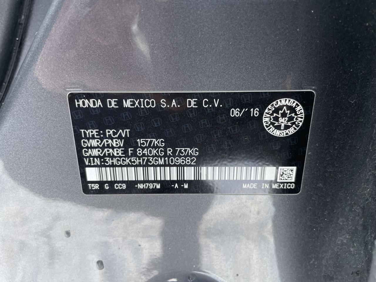 2016 Honda Fit EX **ONLY 21,000KM! YES, YOU READ RIGHT!** Photo