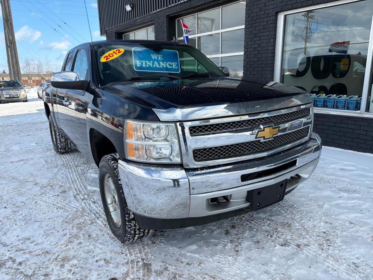 Used 2012 Chevrolet Silverado 1500 LT Ext. Cab Long Box 4WD for sale in Grand Falls, NB