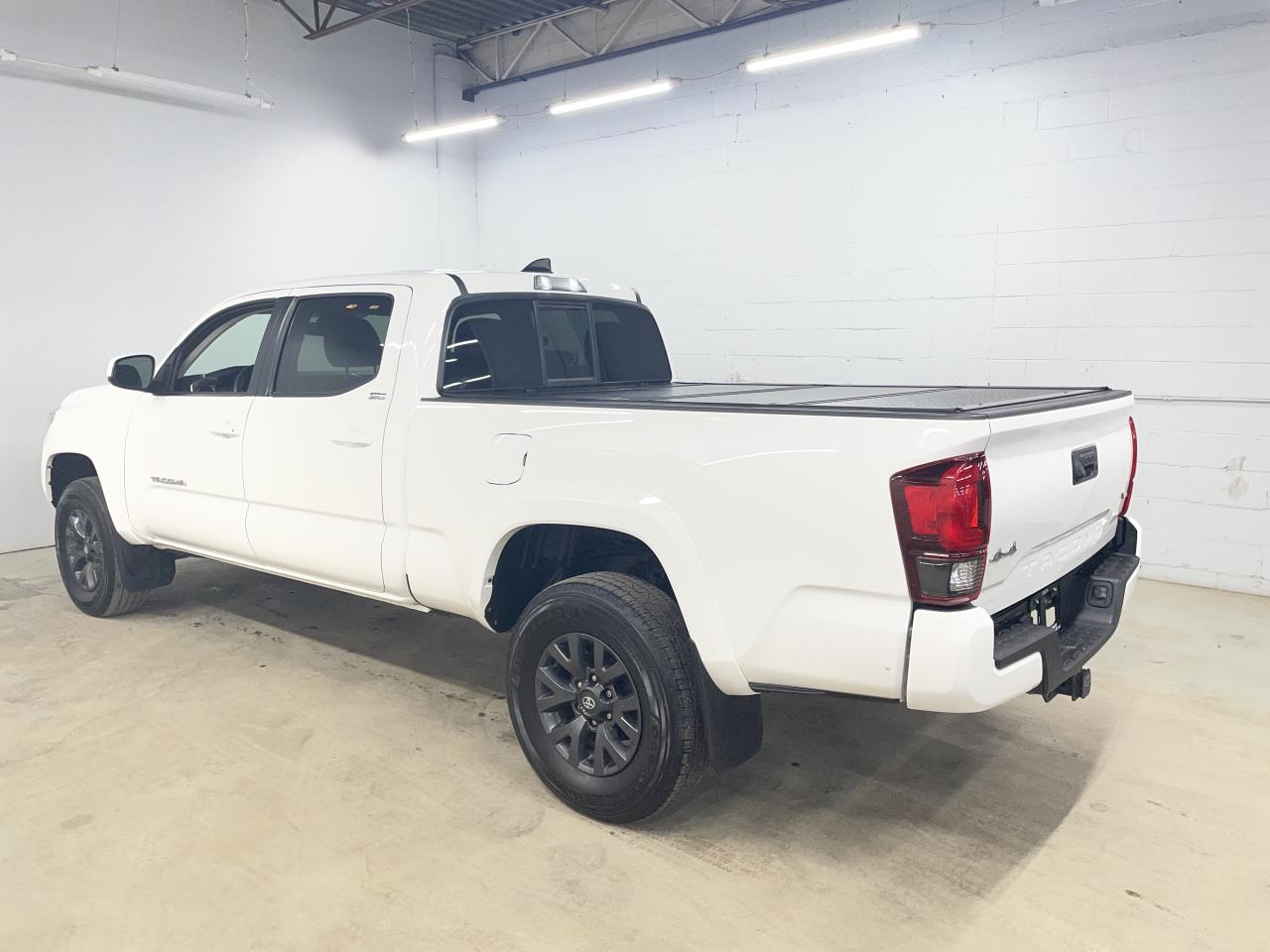 2023 Toyota Tacoma SR5 Photo4