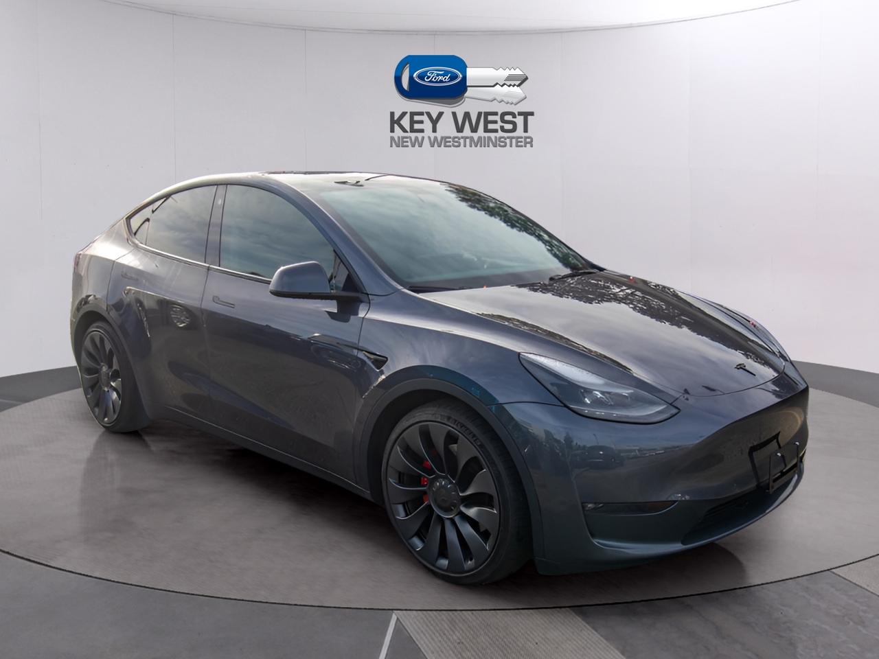 2022 Tesla Model Y Performance AWD Photo4