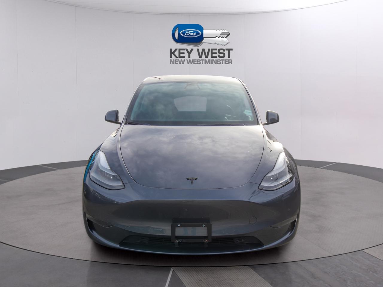 2022 Tesla Model Y Performance AWD Photo3