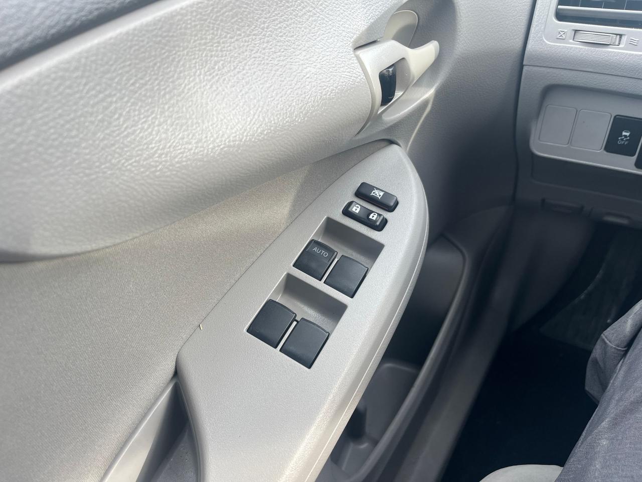 2010 Toyota Corolla CE Photo