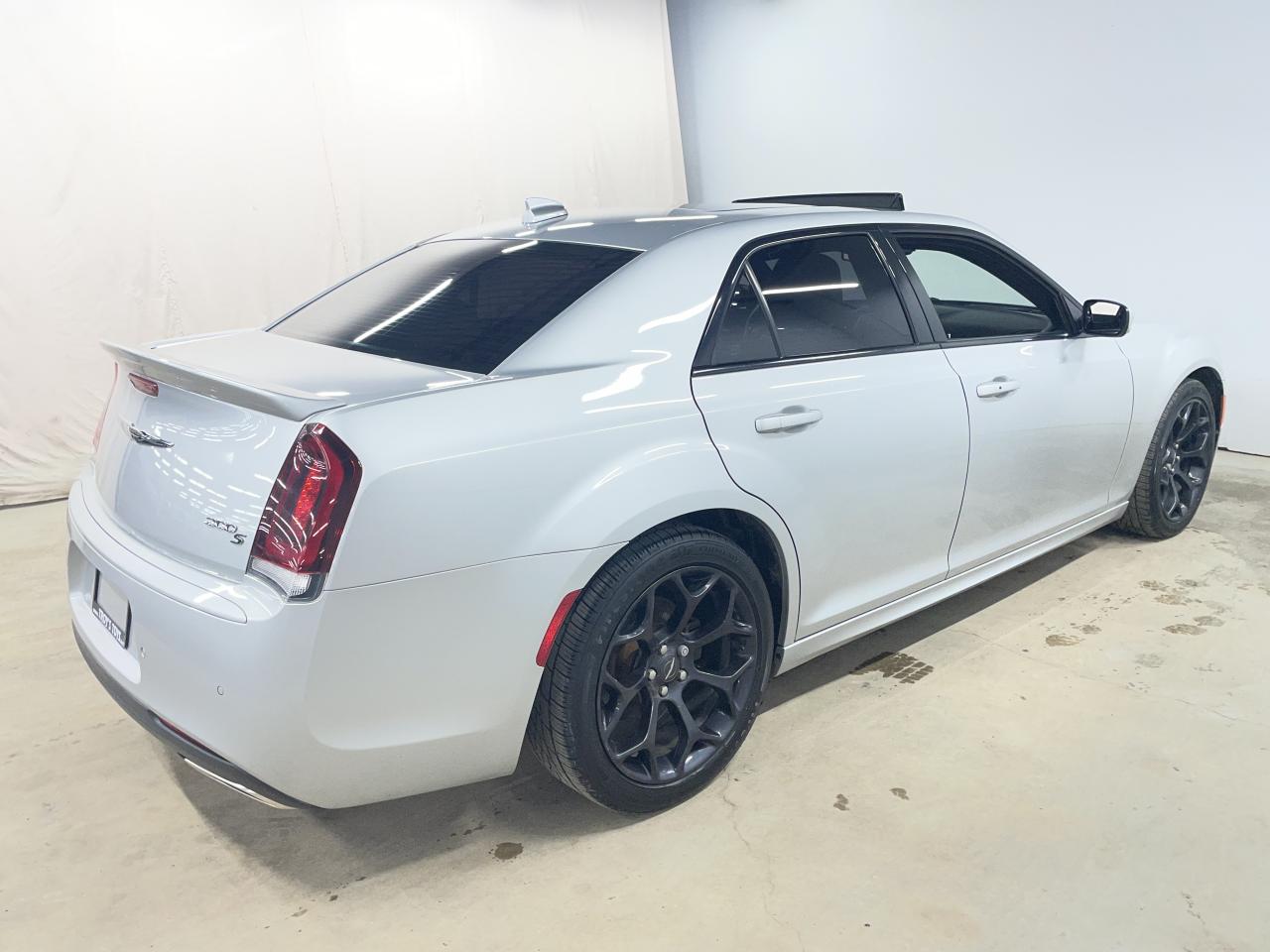 2019 Chrysler 300 300S | 20" BLACK WHEELS | PREMIUM AUDIO | Photo