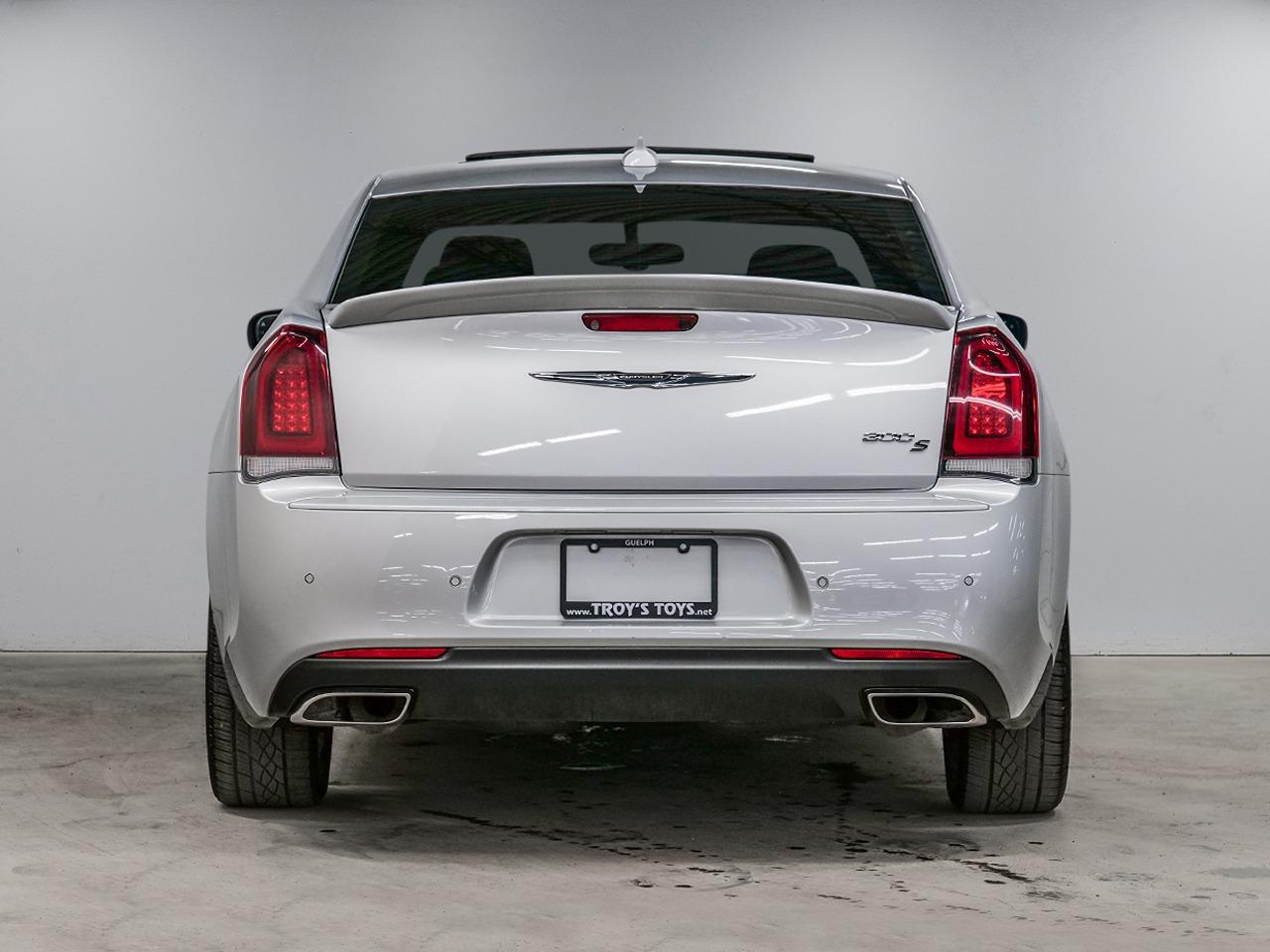 2019 Chrysler 300 300S | 20" BLACK WHEELS | PREMIUM AUDIO | Photo6