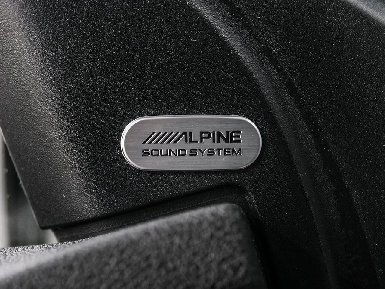 2019 Chrysler 300 300S | 20" BLACK WHEELS | PREMIUM AUDIO | Photo17