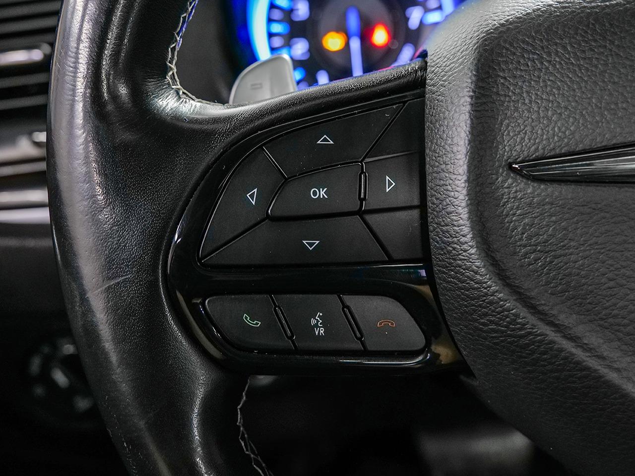 2019 Chrysler 300 300S | 20" BLACK WHEELS | PREMIUM AUDIO | Photo18