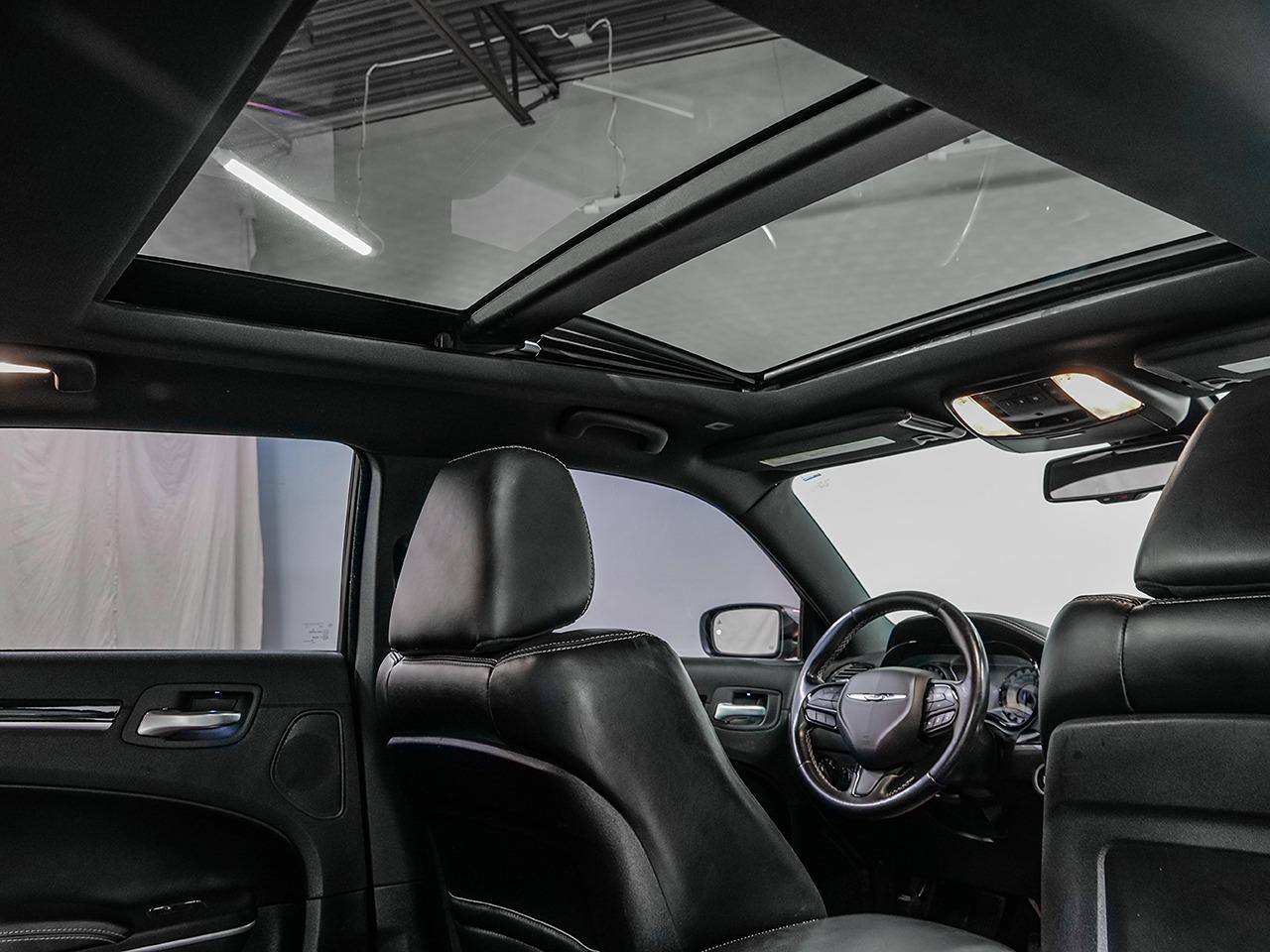 2019 Chrysler 300 300S | 20" BLACK WHEELS | PREMIUM AUDIO | Photo15