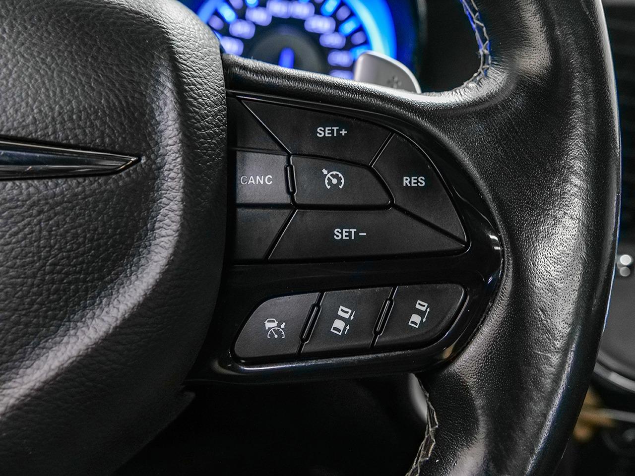 2019 Chrysler 300 300S | 20" BLACK WHEELS | PREMIUM AUDIO | Photo46