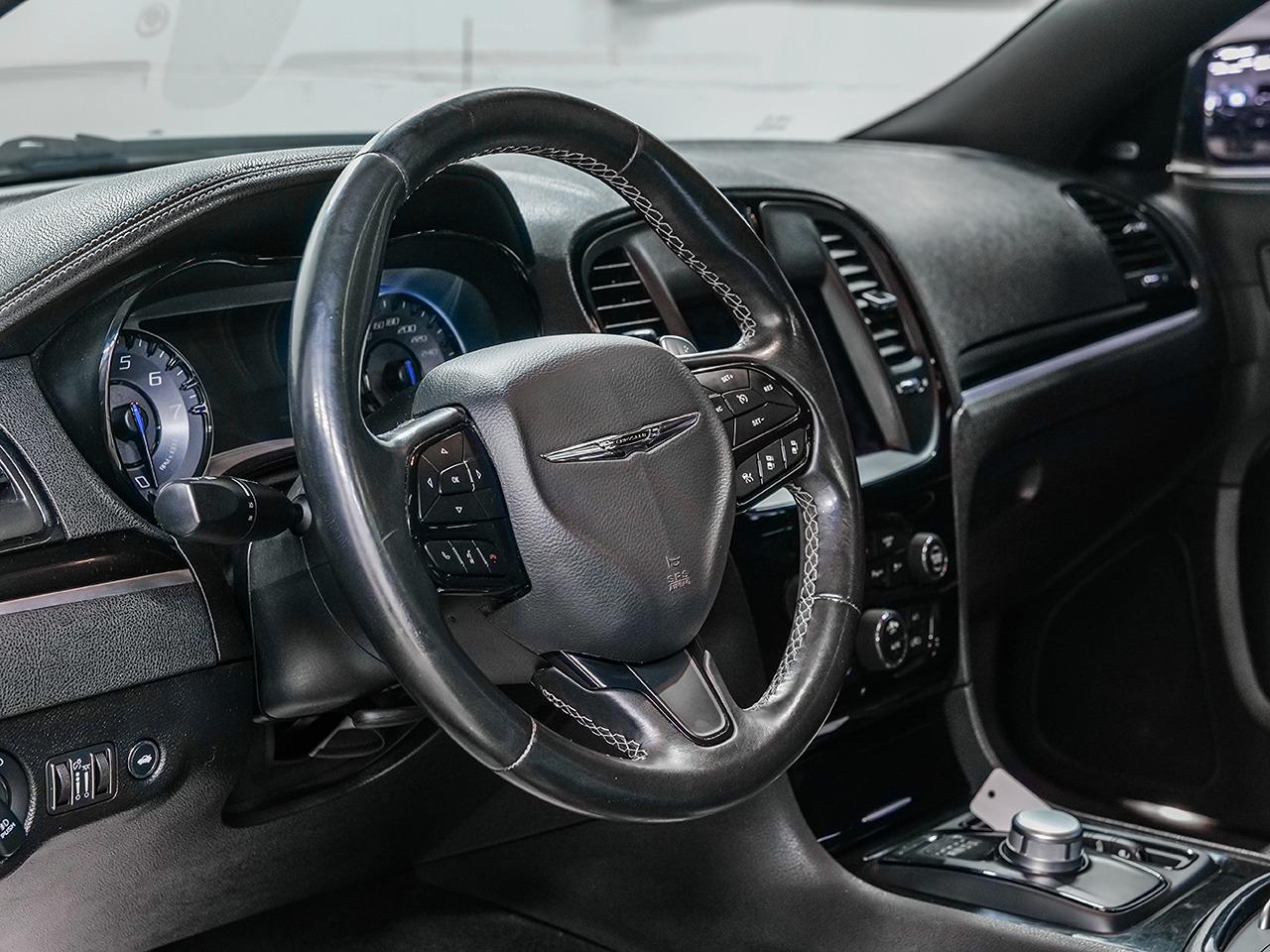 2019 Chrysler 300 300S | 20" BLACK WHEELS | PREMIUM AUDIO | Photo12