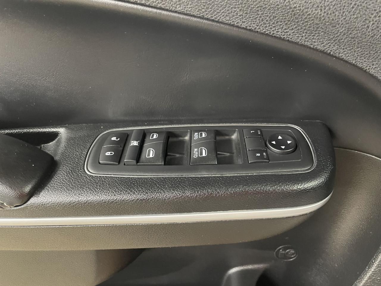 2019 Chrysler 300 300S | 20" BLACK WHEELS | PREMIUM AUDIO |