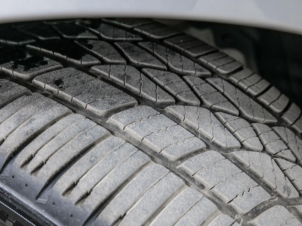 2019 Chrysler 300 300S | 20" BLACK WHEELS | PREMIUM AUDIO |