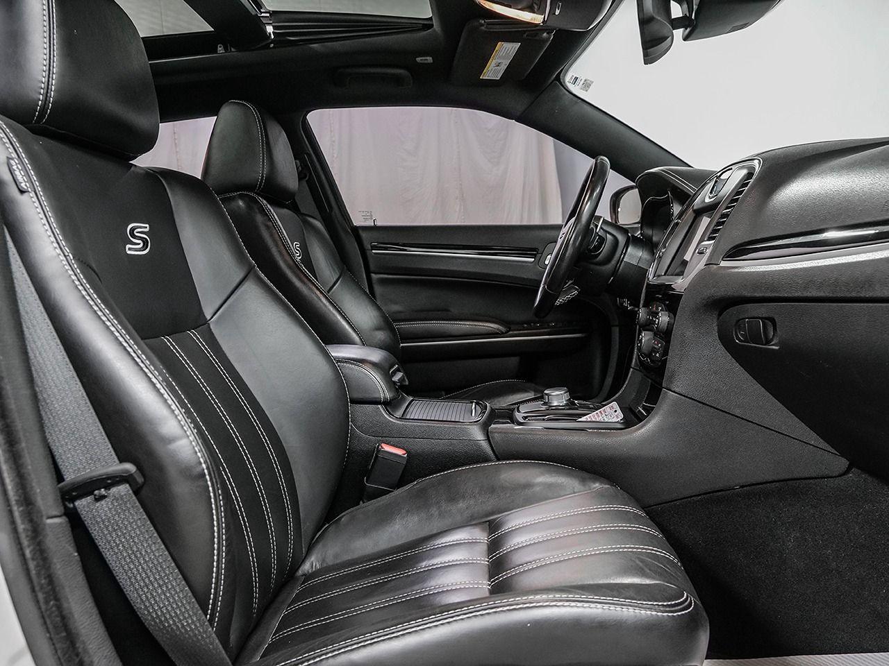 2019 Chrysler 300 300S | 20" BLACK WHEELS | PREMIUM AUDIO |