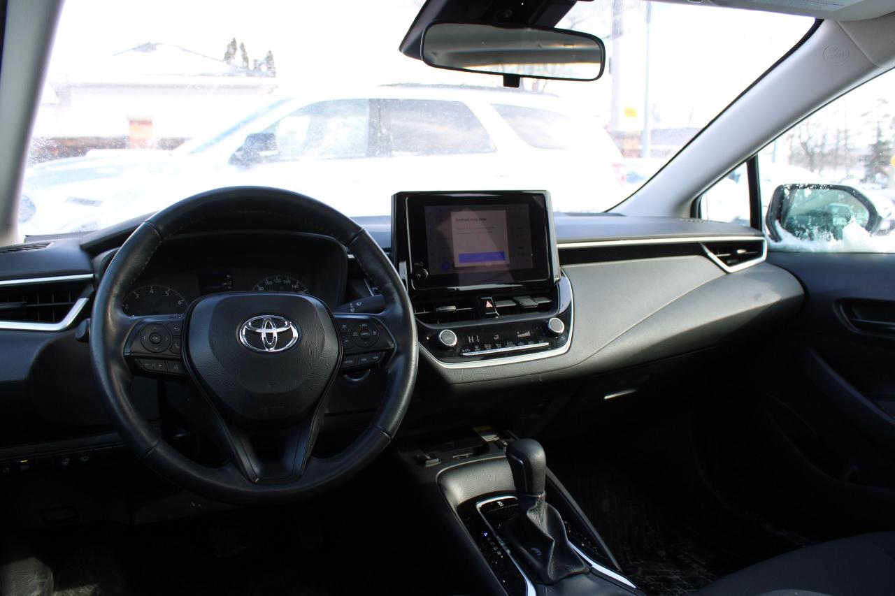 2024 Toyota Corolla LE Photo