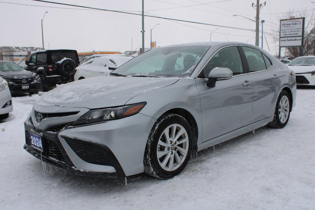2024 Toyota Camry SE Photo