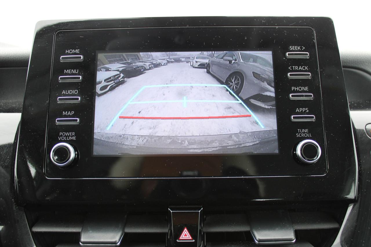 2024 Toyota Camry SE Photo