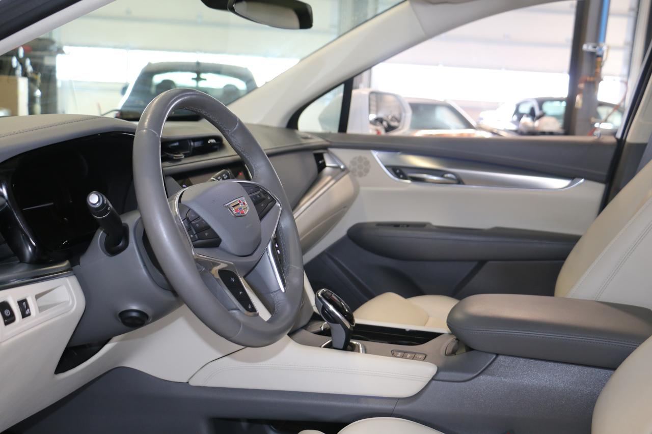 2017 Cadillac XT5 Premium Luxury AWD - LEATHER|NAVI|CAMERA|PANOROOF Photo