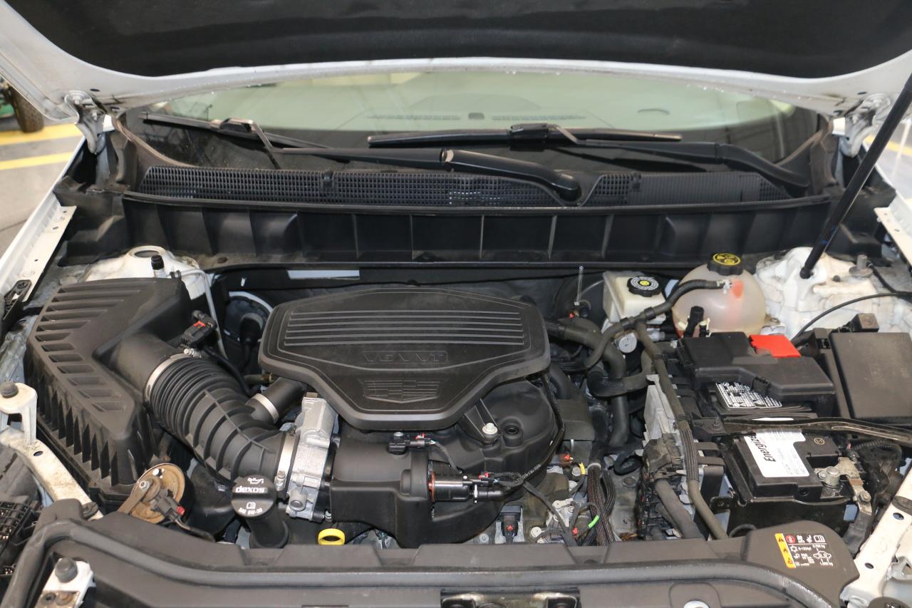 2017 Cadillac XT5 Premium Luxury AWD - LEATHER|NAVI|CAMERA|PANOROOF Photo