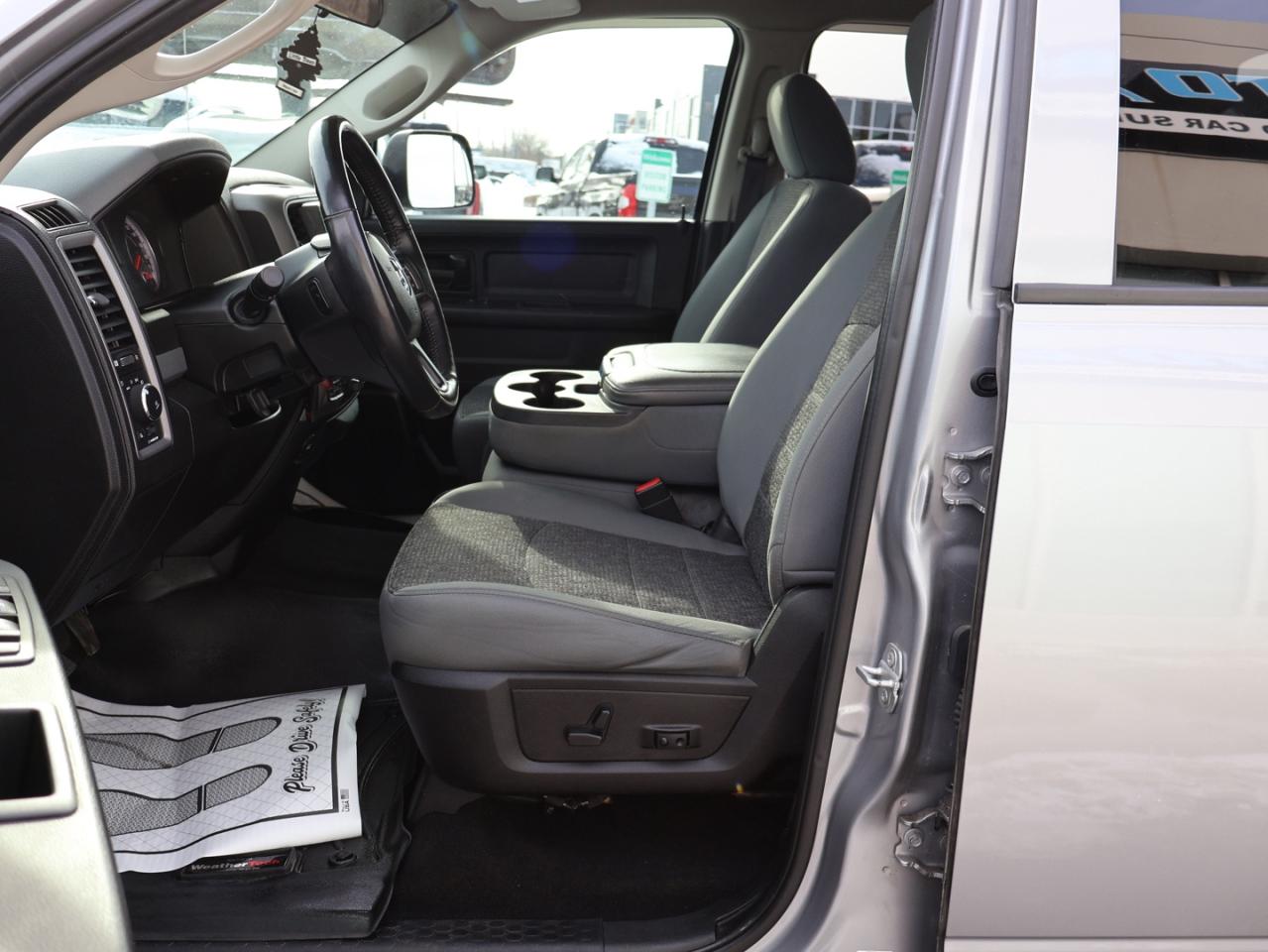 2019 RAM 1500 TRADESMAN CREW 4WD DIESEL *ACCIDENT FREE* CAMERA NAV BLUETOOTH CRUISE ALLOYS Photo