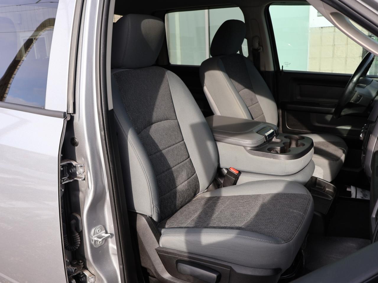 2019 RAM 1500 TRADESMAN CREW 4WD DIESEL *ACCIDENT FREE* CAMERA NAV BLUETOOTH CRUISE ALLOYS Photo