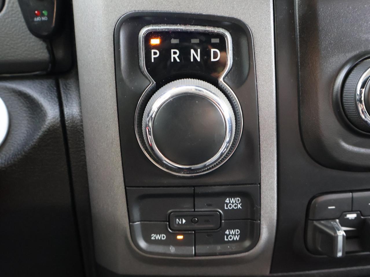 2019 RAM 1500 TRADESMAN CREW 4WD DIESEL *ACCIDENT FREE* CAMERA NAV BLUETOOTH CRUISE ALLOYS Photo