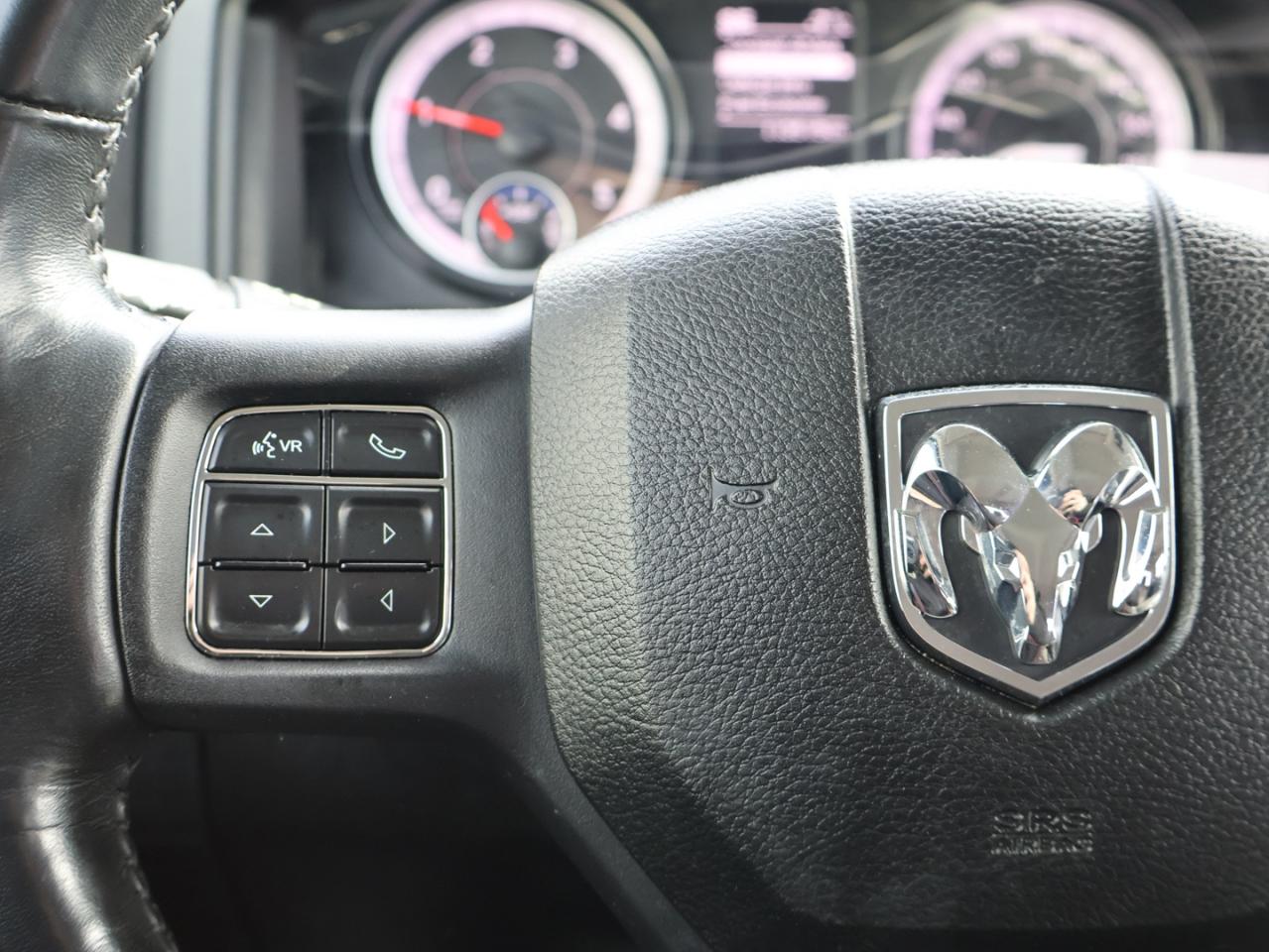 2019 RAM 1500 TRADESMAN CREW 4WD DIESEL *ACCIDENT FREE* CAMERA NAV BLUETOOTH CRUISE ALLOYS Photo