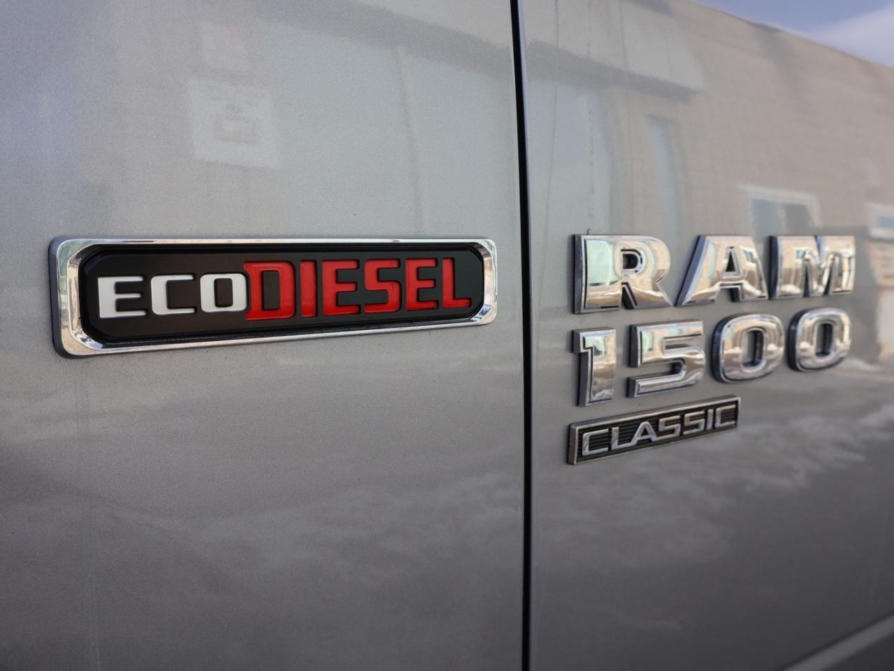 2019 RAM 1500 TRADESMAN CREW 4WD DIESEL *ACCIDENT FREE* CAMERA NAV BLUETOOTH CRUISE ALLOYS Photo