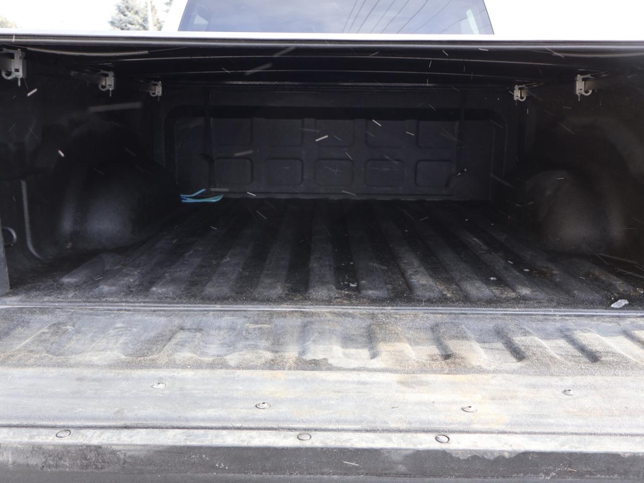 2019 RAM 1500 TRADESMAN CREW 4WD DIESEL *ACCIDENT FREE* CAMERA NAV BLUETOOTH CRUISE ALLOYS Photo