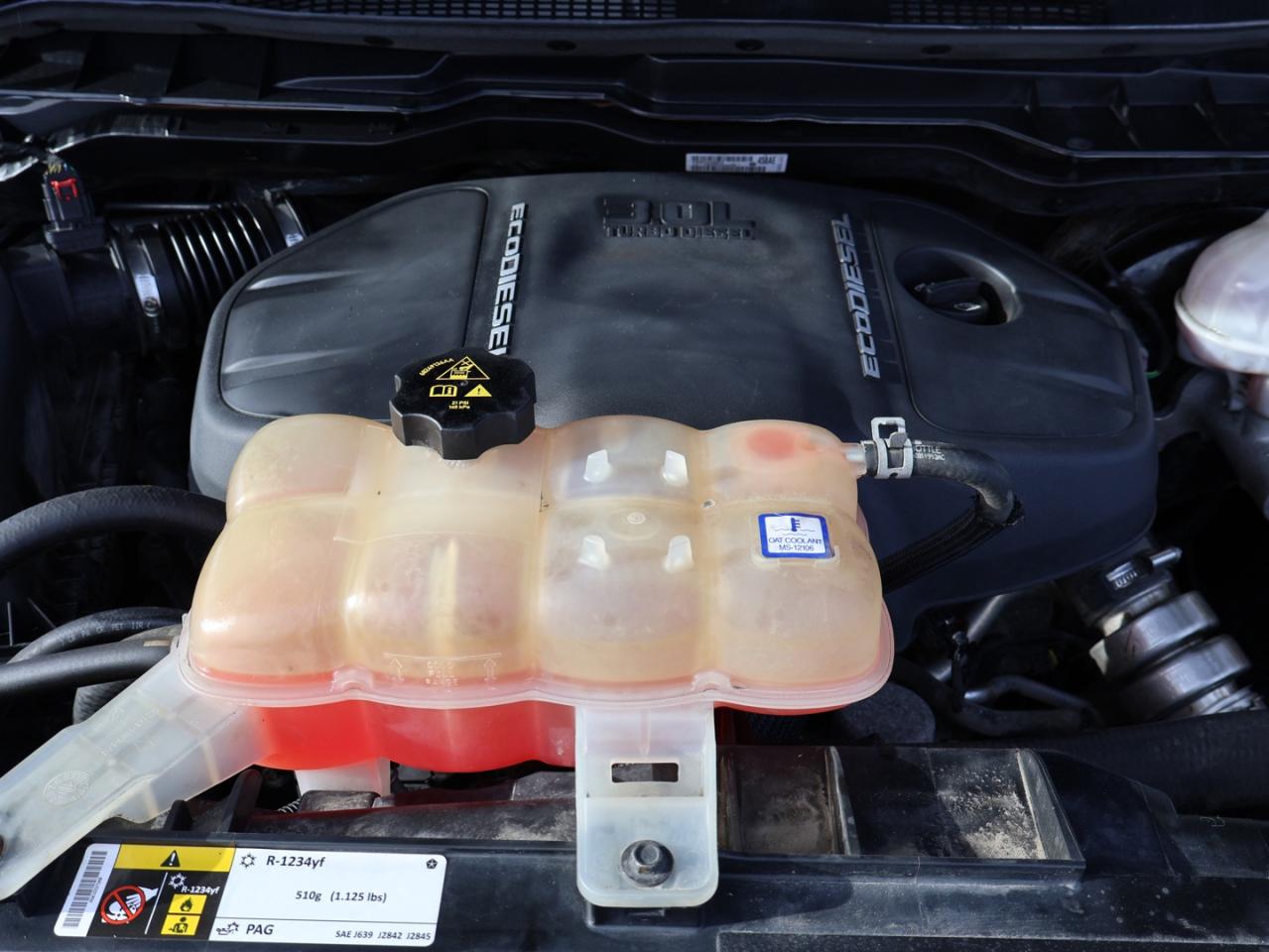 2019 RAM 1500 TRADESMAN CREW 4WD DIESEL *ACCIDENT FREE* CAMERA NAV BLUETOOTH CRUISE ALLOYS Photo