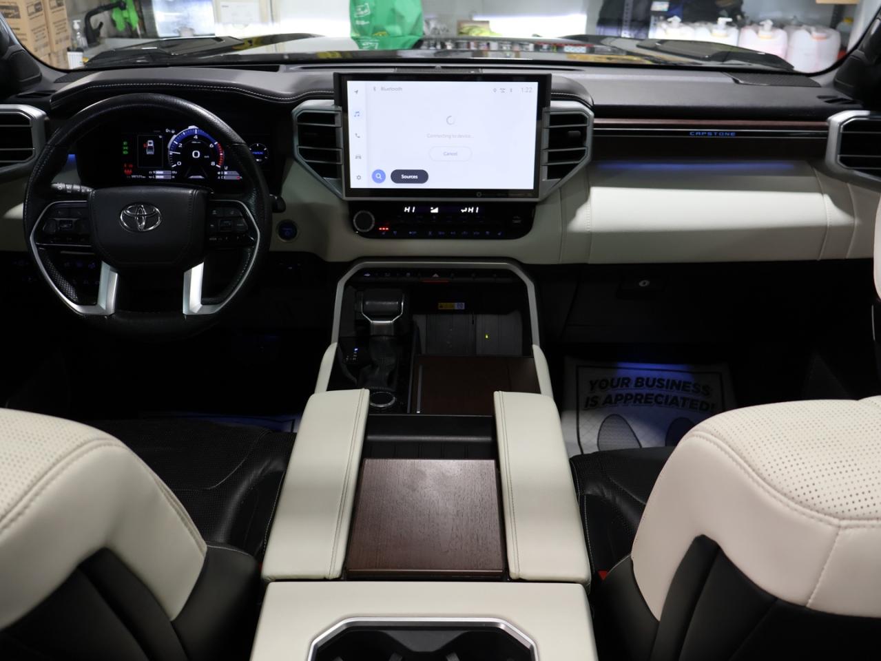 2022 Toyota Tundra CAPSTONE CREW 4WD CERTIFIED *ACCIDENT FREE* 360 CAMERA NAV BLUETOOTH LEATHER HEATED SEATS PANO ROOF CRUISE ALLOYS Photo