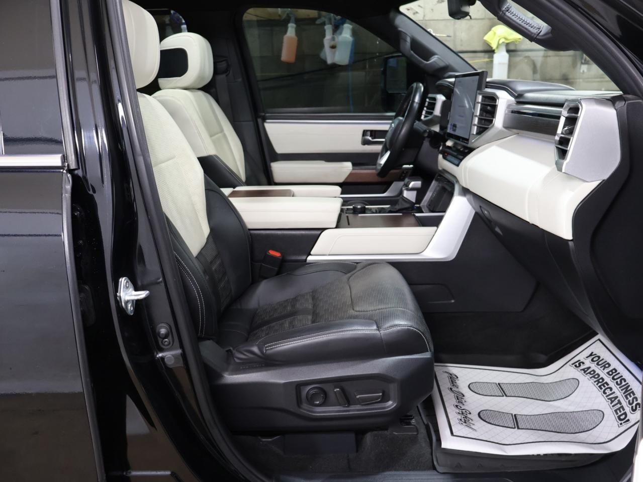 2022 Toyota Tundra CAPSTONE CREW 4WD CERTIFIED *ACCIDENT FREE* 360 CAMERA NAV BLUETOOTH LEATHER HEATED SEATS PANO ROOF CRUISE ALLOYS Photo