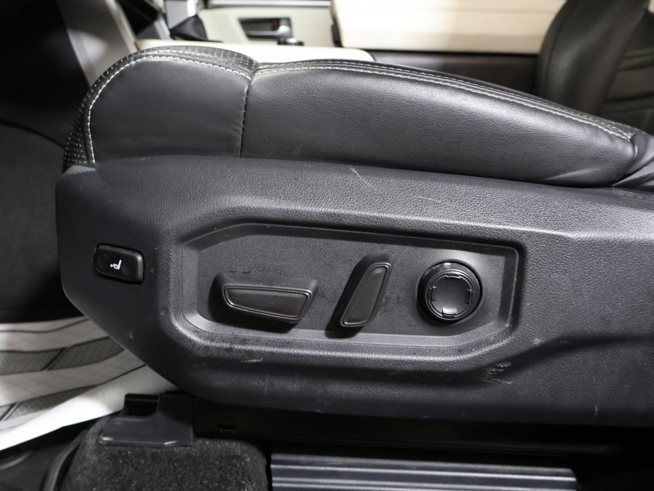 2022 Toyota Tundra CAPSTONE CREW 4WD CERTIFIED *ACCIDENT FREE* 360 CAMERA NAV BLUETOOTH LEATHER HEATED SEATS PANO ROOF CRUISE ALLOYS Photo