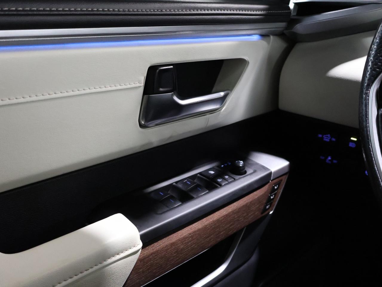 2022 Toyota Tundra CAPSTONE CREW 4WD CERTIFIED *ACCIDENT FREE* 360 CAMERA NAV BLUETOOTH LEATHER HEATED SEATS PANO ROOF CRUISE ALLOYS Photo