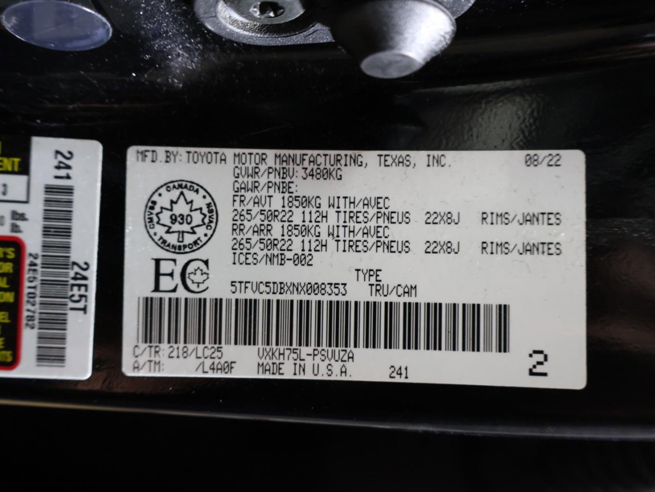 2022 Toyota Tundra CAPSTONE CREW 4WD CERTIFIED *ACCIDENT FREE* 360 CAMERA NAV BLUETOOTH LEATHER HEATED SEATS PANO ROOF CRUISE ALLOYS Photo