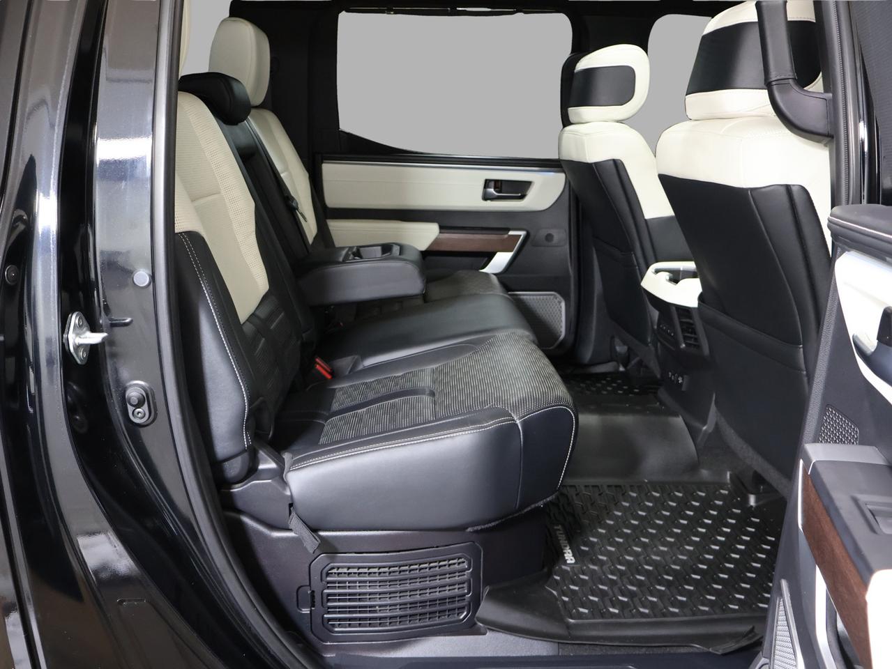 2022 Toyota Tundra CAPSTONE CREW 4WD CERTIFIED *ACCIDENT FREE* 360 CAMERA NAV BLUETOOTH LEATHER HEATED SEATS PANO ROOF CRUISE ALLOYS Photo