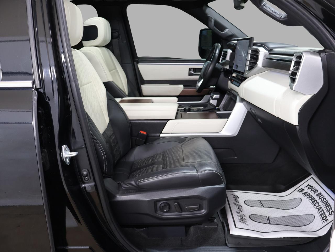 2022 Toyota Tundra CAPSTONE CREW 4WD CERTIFIED *ACCIDENT FREE* 360 CAMERA NAV BLUETOOTH LEATHER HEATED SEATS PANO ROOF CRUISE ALLOYS Photo