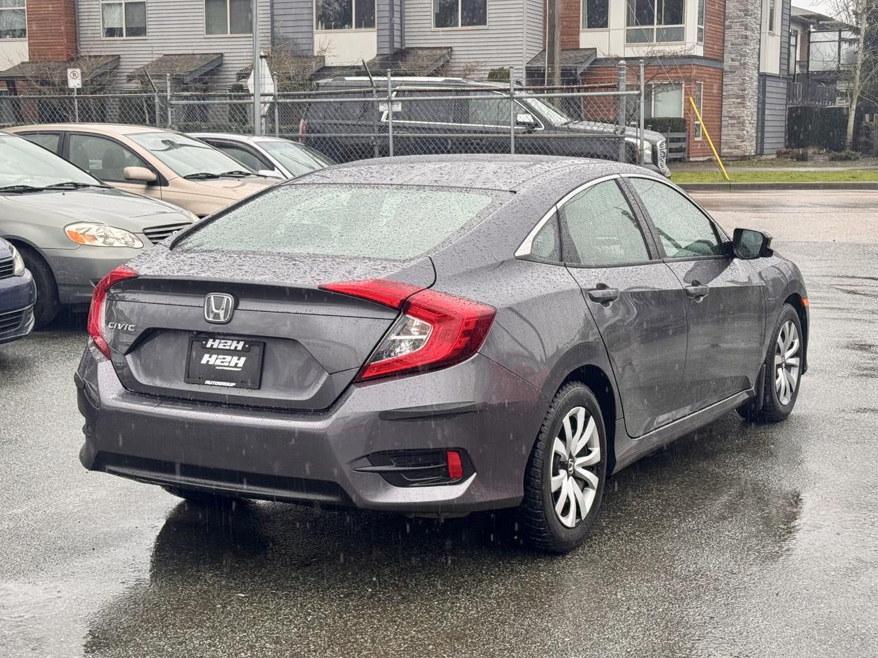 2017 Honda Civic FINANCING AVAILABLE Photo5