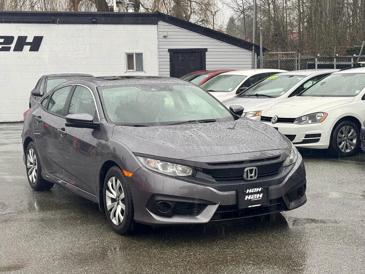 2017 Honda Civic FINANCING AVAILABLE Photo3