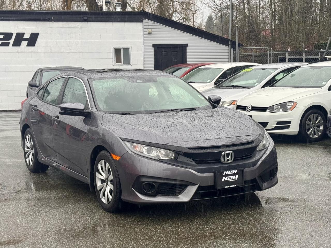 2017 Honda Civic FINANCING AVAILABLE Photo3