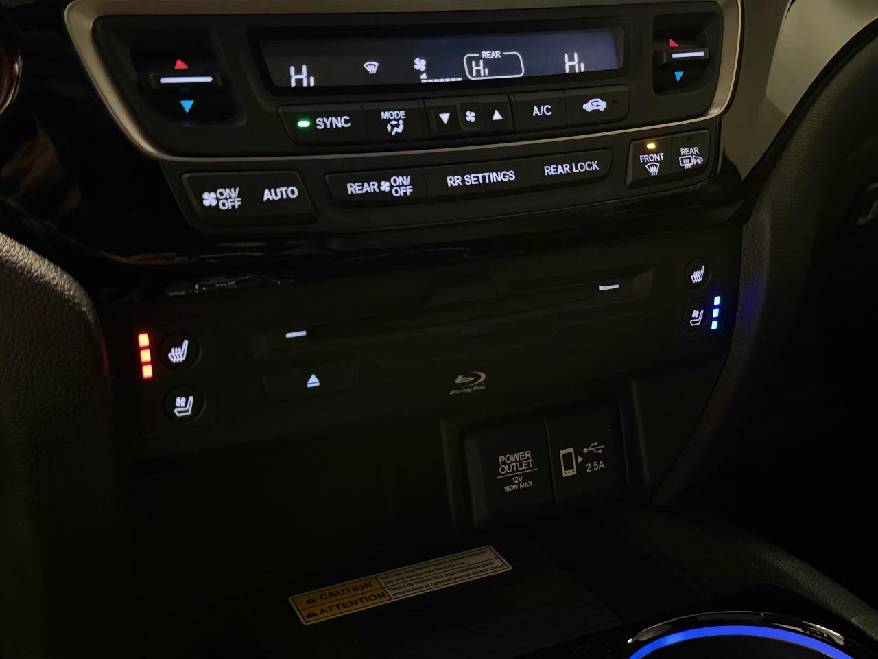 2022 Honda Pilot Touring 8-Passenger AWD Photo