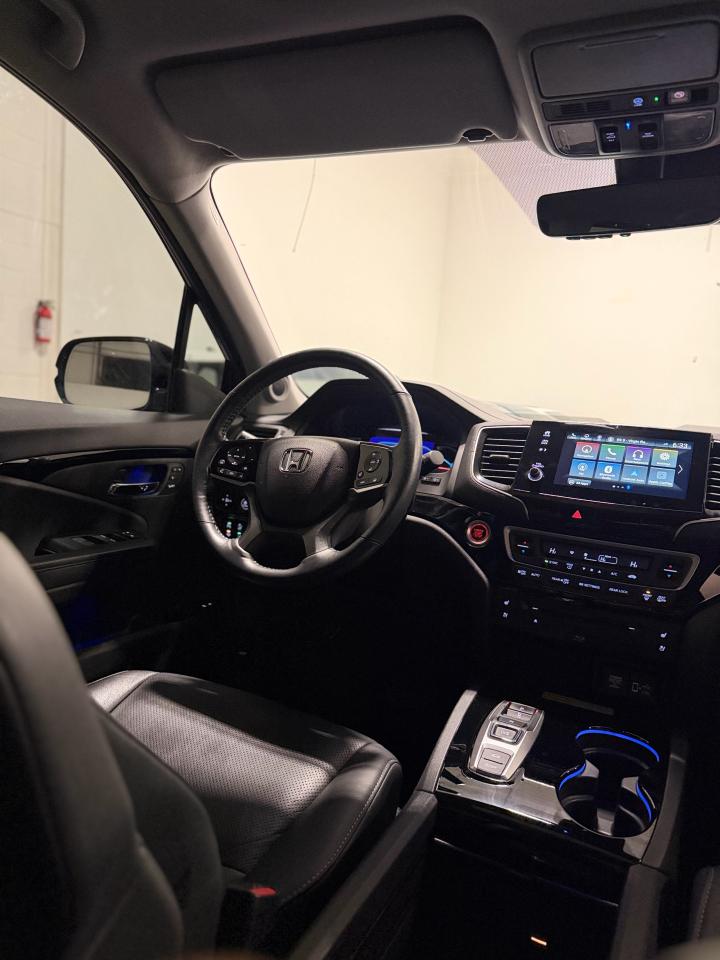 2022 Honda Pilot Touring 8-Passenger AWD Photo