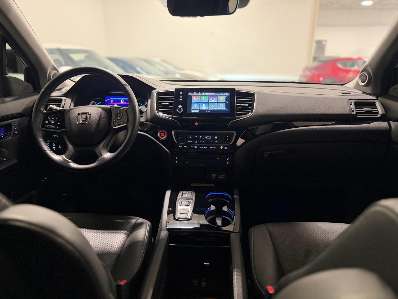 2022 Honda Pilot Touring 8-Passenger AWD Photo