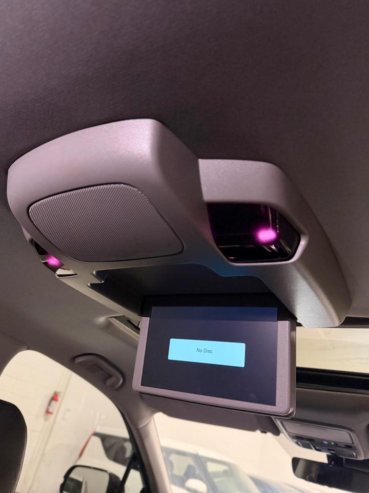 2022 Honda Pilot Touring 8-Passenger AWD Photo