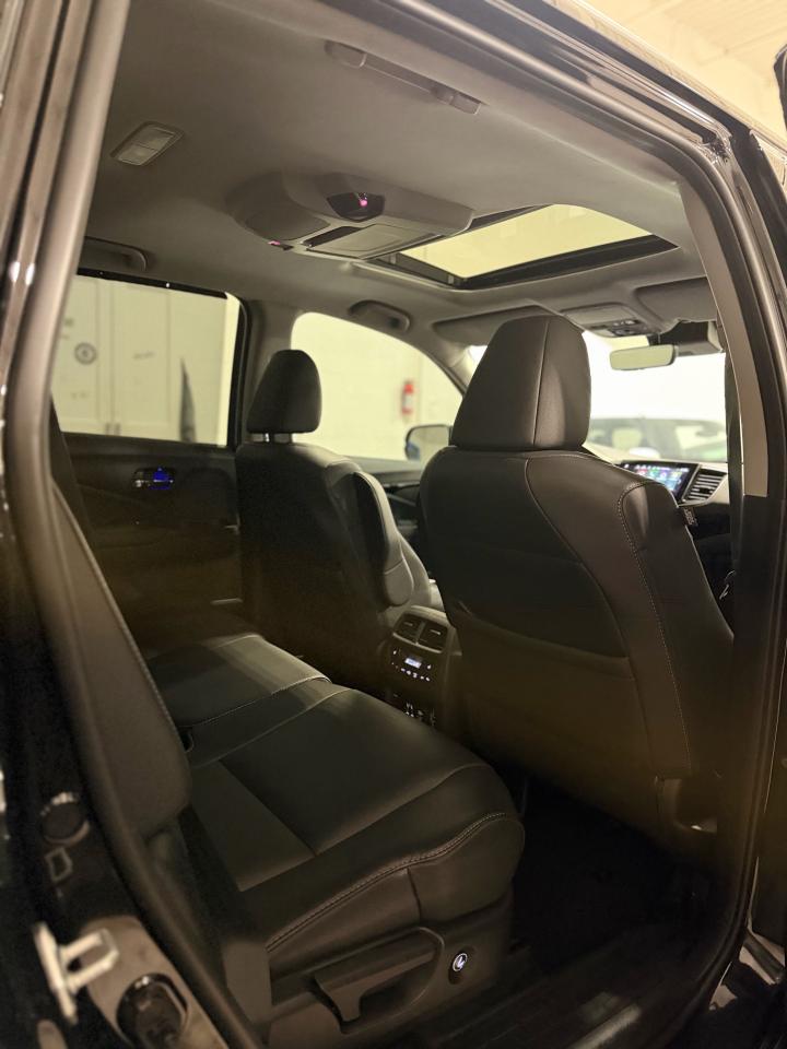 2022 Honda Pilot Touring 8-Passenger AWD Photo