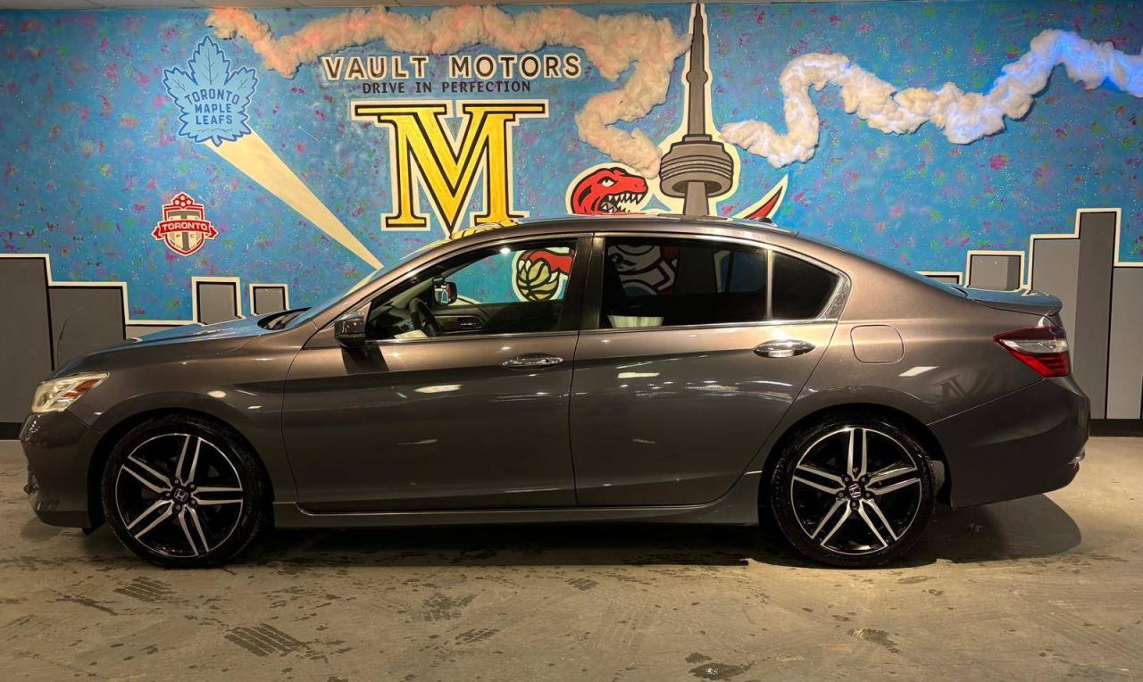 2017 Honda Accord 4dr I4 CVT Touring Photo2