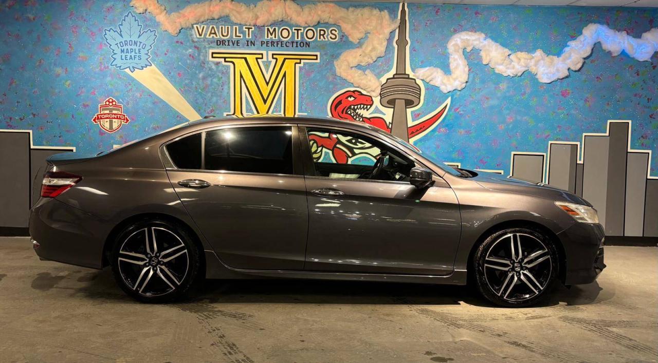2017 Honda Accord 4dr I4 CVT Touring Photo