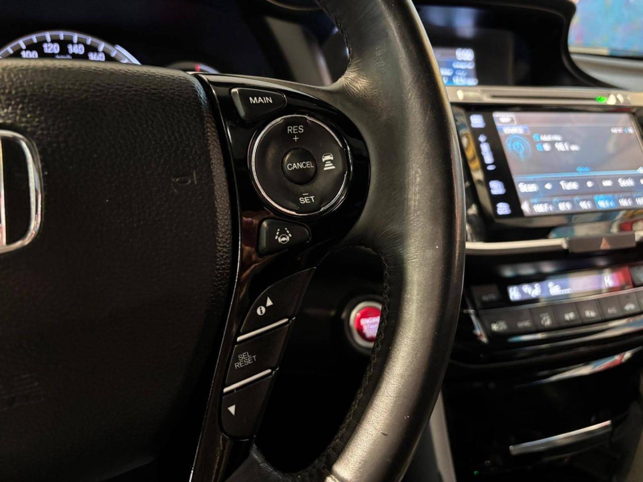 2017 Honda Accord 4dr I4 CVT Touring Photo