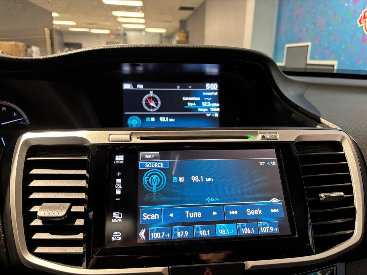 2017 Honda Accord 4dr I4 CVT Touring Photo