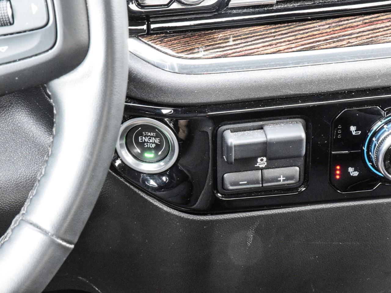 2023 GMC Sierra 1500 Crew Cab Standard Box 4-Wheel Drive Elevation Photo