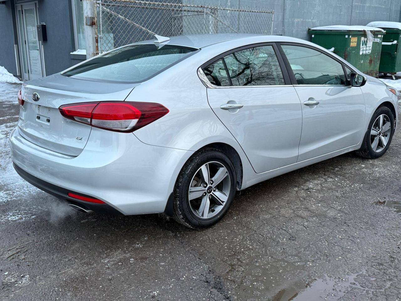 2018 Kia Forte EX Photo4