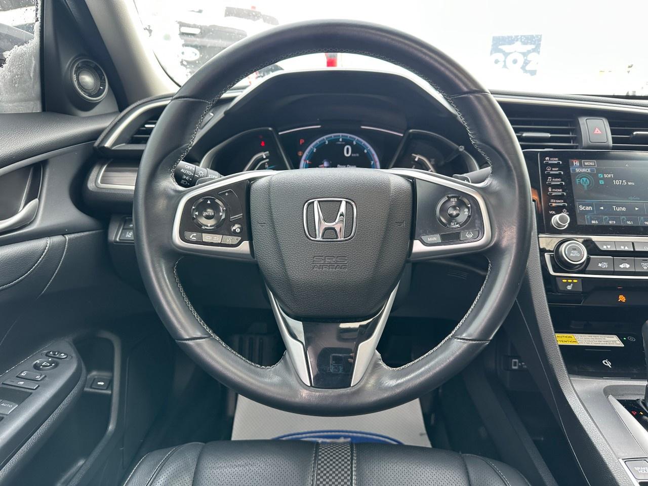 2020 Honda Civic Sedan TOURING CVT SEDAN Photo